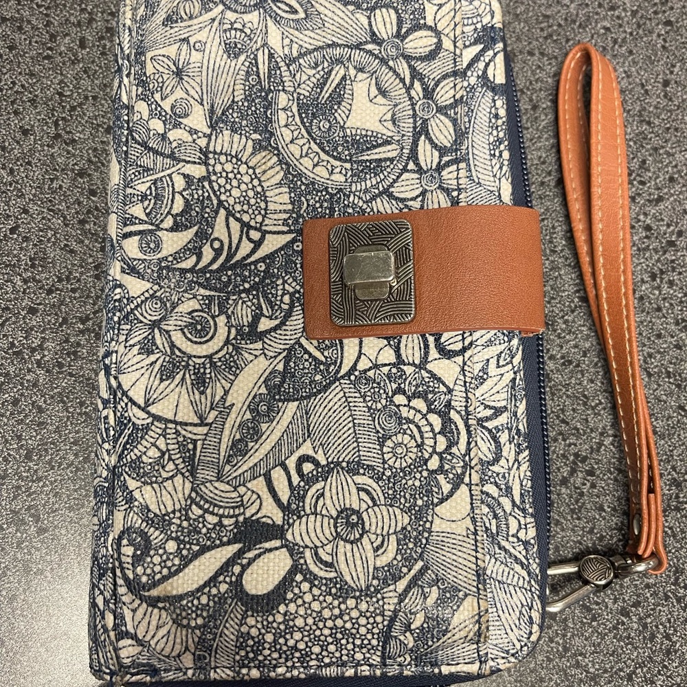 Sakroots wallet